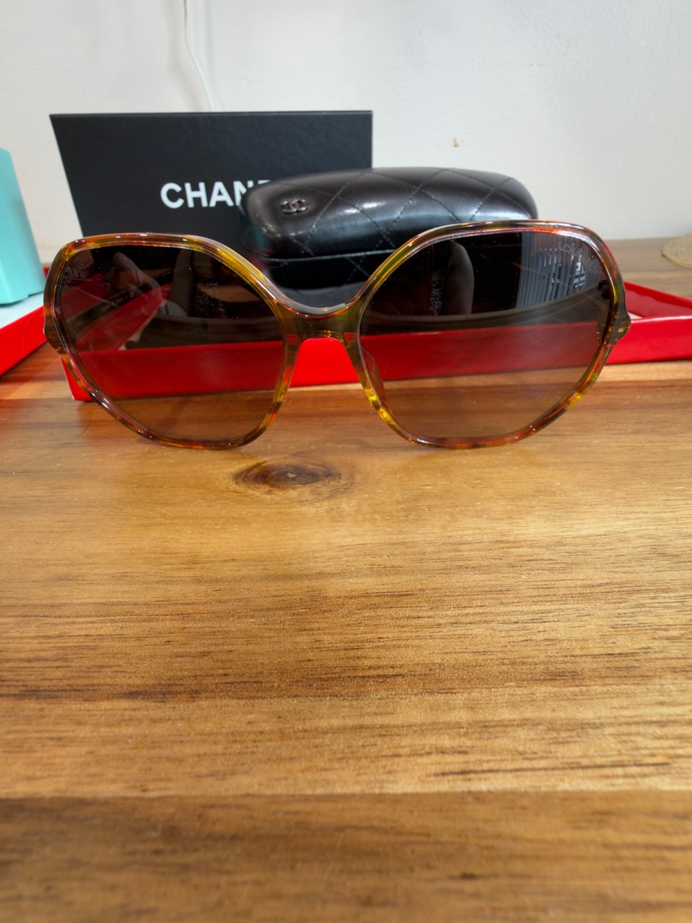 CHANEL Brown Tortoiseshell Oversized Sunglasses 5345A - Picture 10 of 14